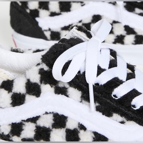 NWT VANS checkerboard sneakers - Picture 6 of 11